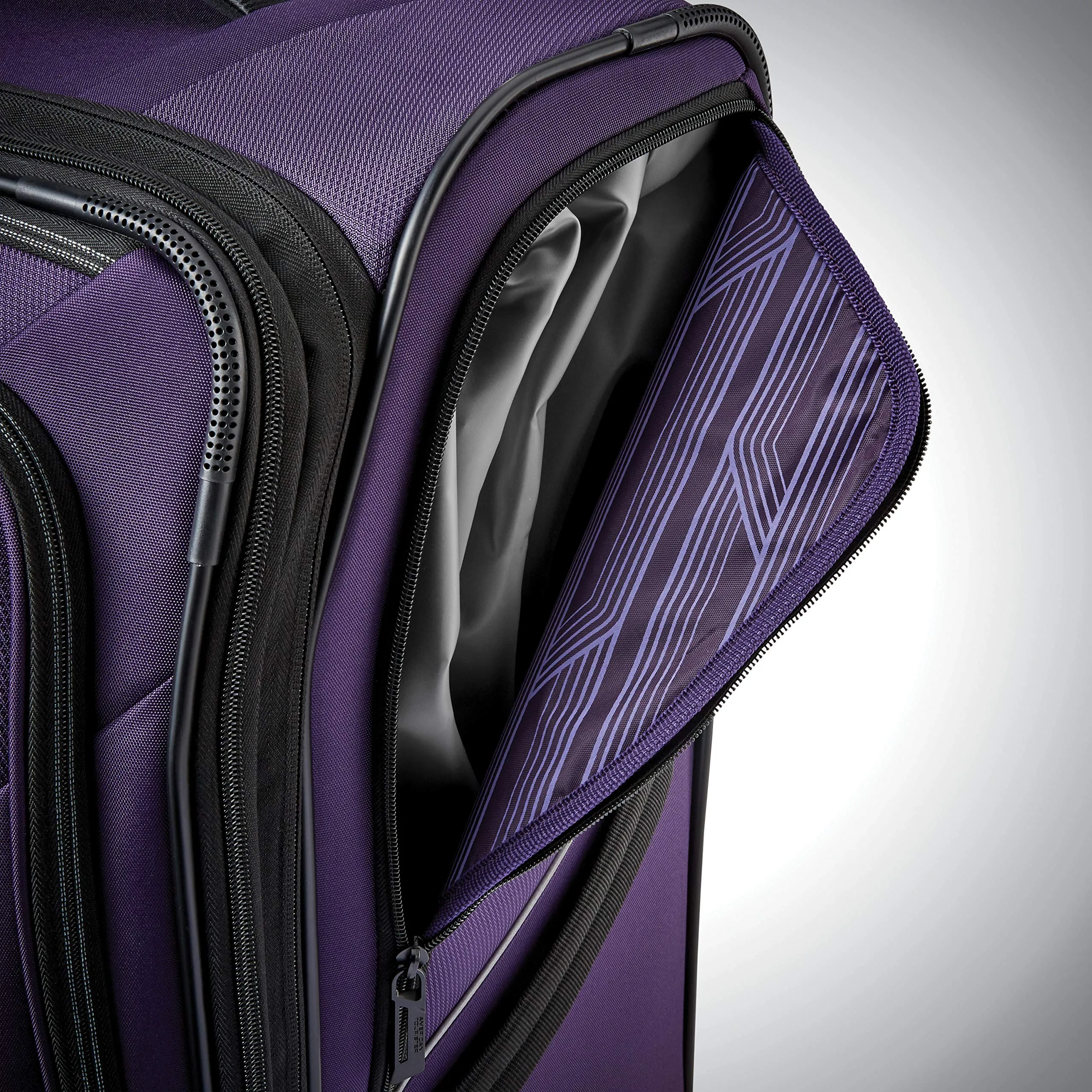 American Tourister Zoom Turbo 28