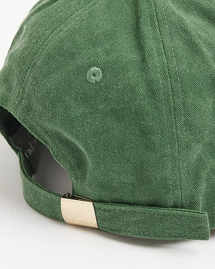 Green embroidered cap