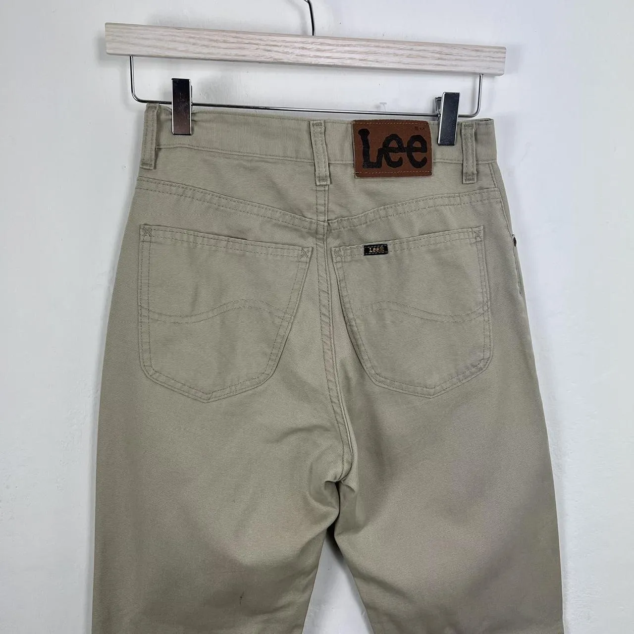 Lee cream trousers 28x30