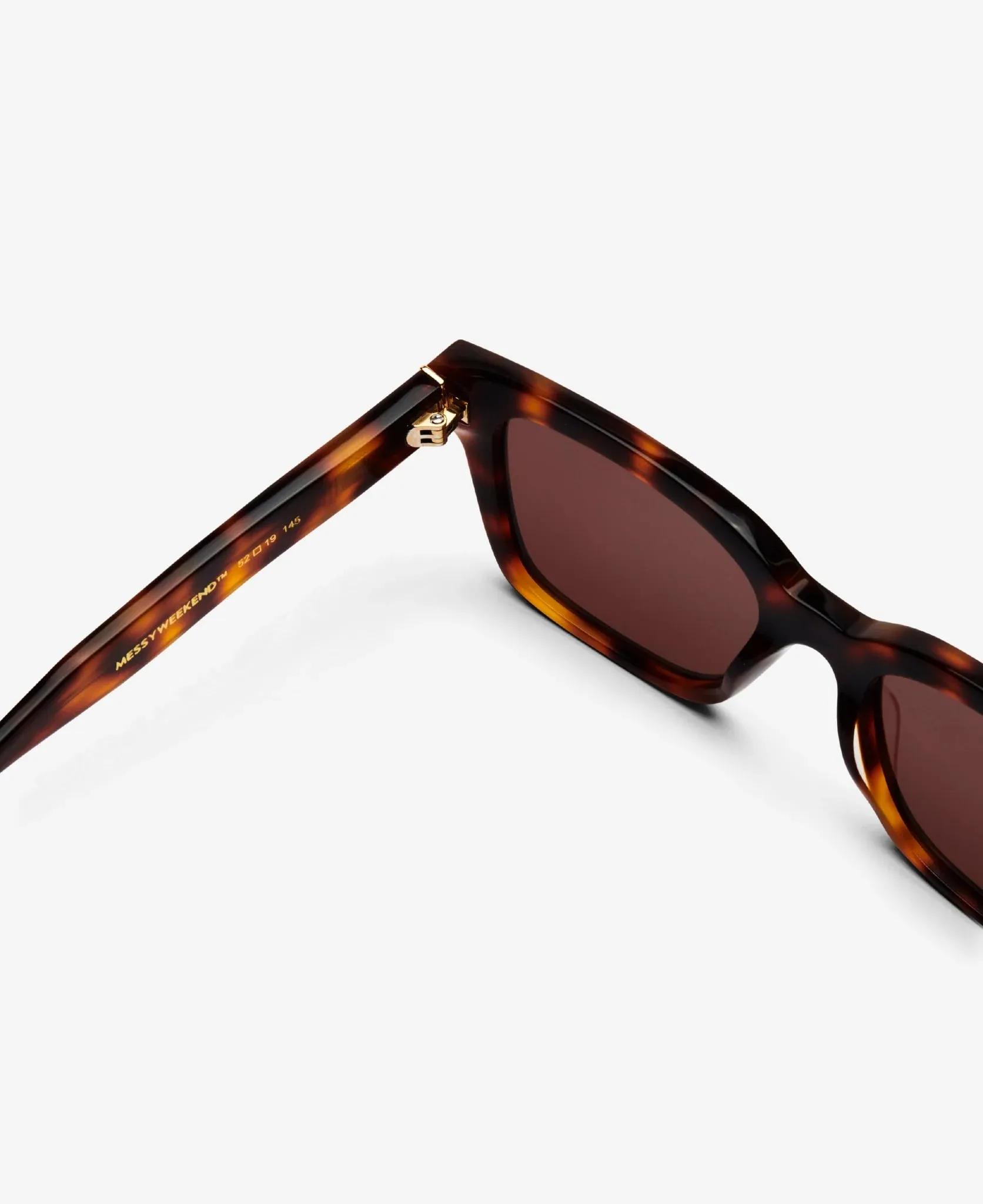 MessyWeekend Dean Sunglasses