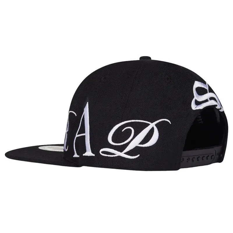 Snapback Black Cap